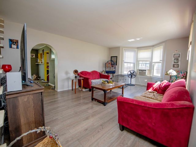1742 N 34th Avenue, Stone Park, IL 60165