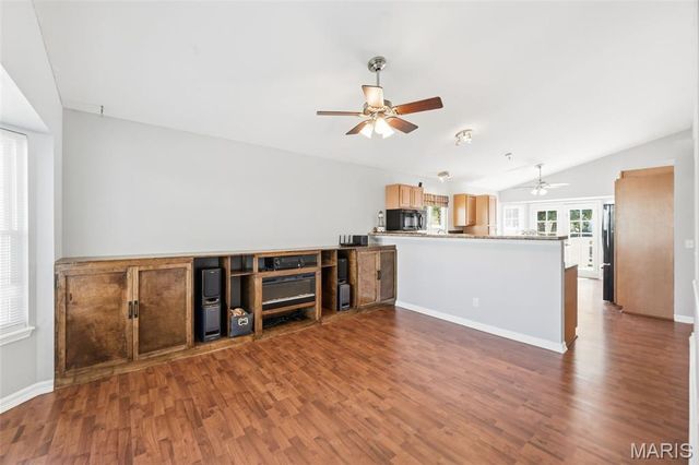 1818 Florine Court, St Charles, MO 63303
