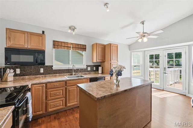1818 Florine Court, St Charles, MO 63303
