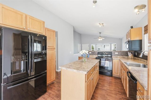1818 Florine Court, St Charles, MO 63303
