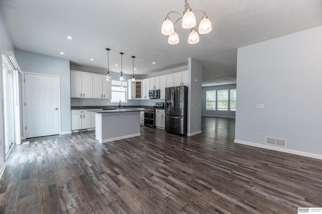 7817 N 154th Street, Bennington, NE 68007