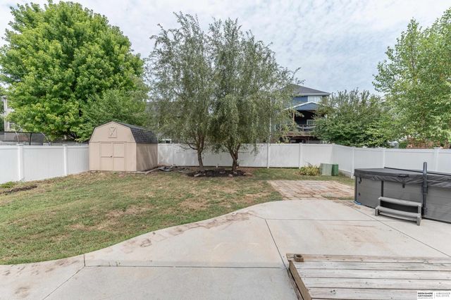 7817 N 154th Street, Bennington, NE 68007