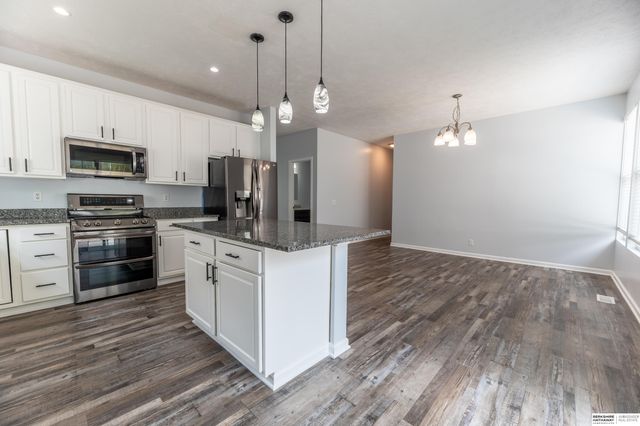 7817 N 154th Street, Bennington, NE 68007