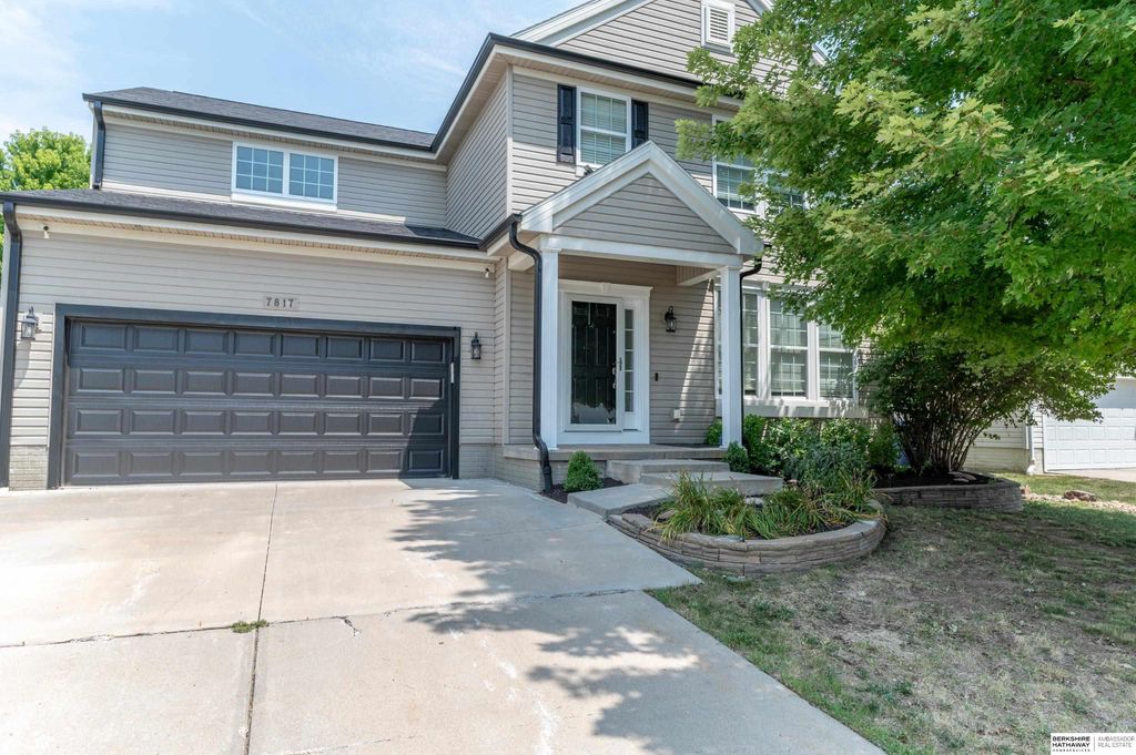 7817 N 154th Street, Bennington, NE 68007