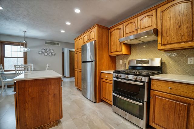 8690 WINDY Lane, North East, PA 16428