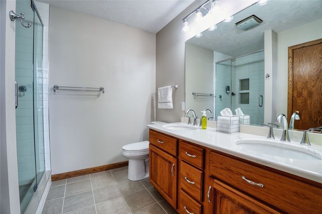 8690 WINDY Lane, North East, PA 16428