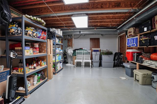 8690 WINDY Lane, North East, PA 16428