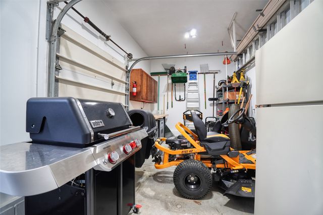 8690 WINDY Lane, North East, PA 16428