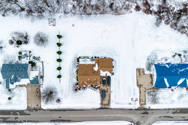 8690 WINDY Lane, North East, PA 16428