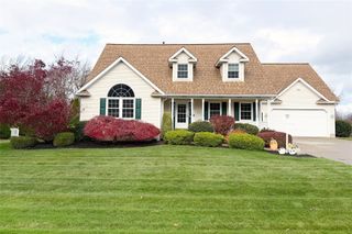 8690 WINDY Lane, North East, PA 16428