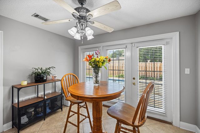 10024 Via Grande, Navarre, FL 32566