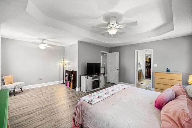 10024 Via Grande, Navarre, FL 32566