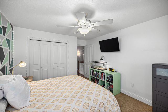 10024 Via Grande, Navarre, FL 32566
