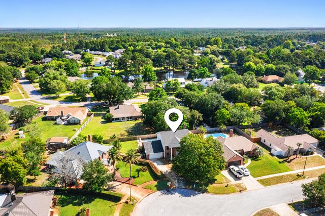 10024 Via Grande, Navarre, FL 32566