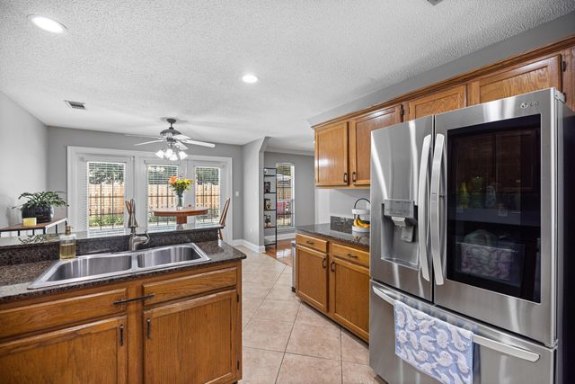 10024 Via Grande, Navarre, FL 32566