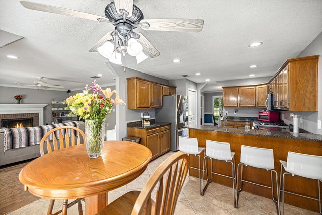 10024 Via Grande, Navarre, FL 32566