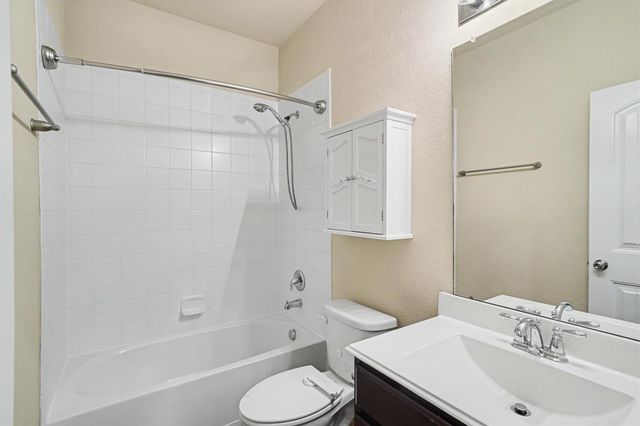 2728 Rogliano Lane, League City, TX 77573