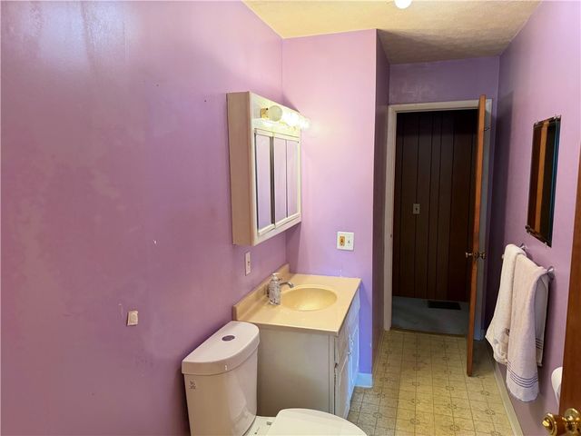 82 Riverside Circle, Corning, NY 14830