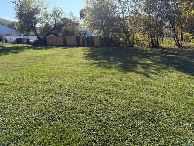 82 Riverside Circle, Corning, NY 14830