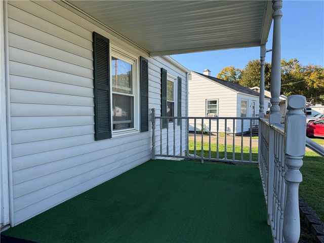 82 Riverside Circle, Corning, NY 14830