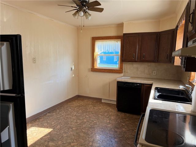 82 Riverside Circle, Corning, NY 14830