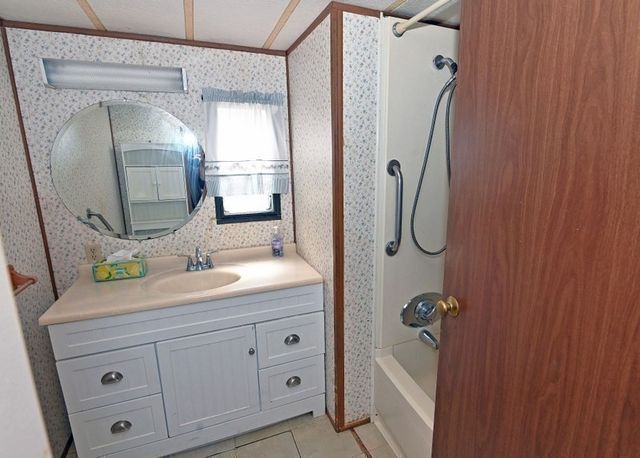 140 Jupiter Circle, Wareham, MA 02576