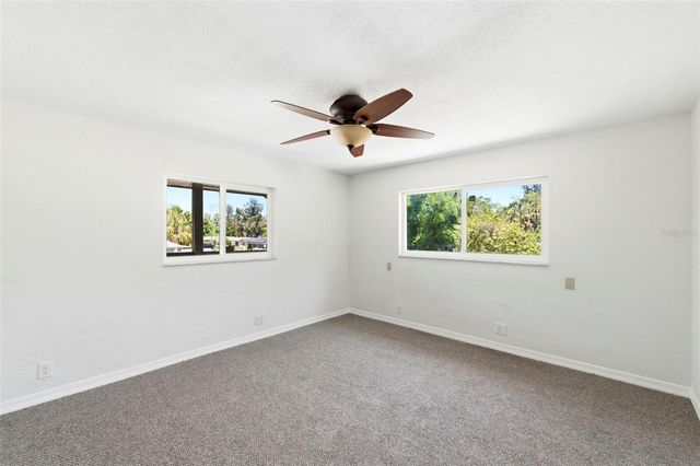 5136 68TH STREET N B, St Petersburg, FL 33709