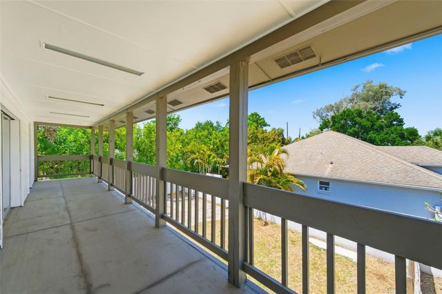 5136 68TH STREET N B, St Petersburg, FL 33709