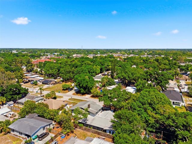 5136 68TH STREET N B, St Petersburg, FL 33709