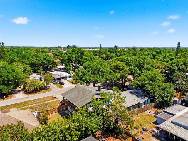 5136 68TH STREET N B, St Petersburg, FL 33709