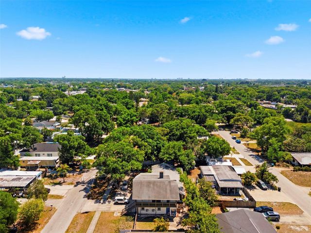 5136 68TH STREET N B, St Petersburg, FL 33709