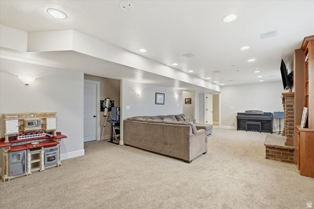 575 N 850 E, Wellsville, UT 84339