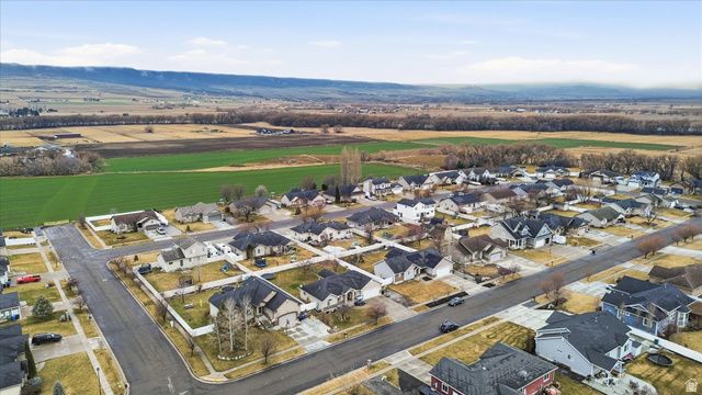 575 N 850 E, Wellsville, UT 84339