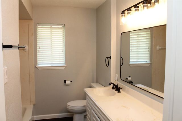 18703 Artesian Way, Humble, TX 77346