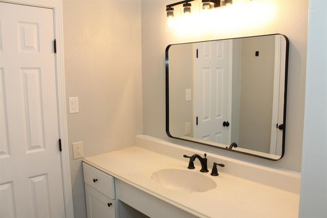 18703 Artesian Way, Humble, TX 77346
