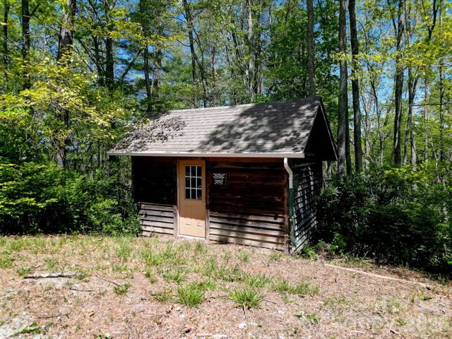 99999 Hicks Mountain Road, Hendersonville, NC 28792