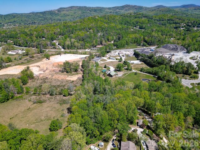 99999 Hicks Mountain Road, Hendersonville, NC 28792