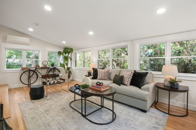 225 W Plain St, Wayland, MA 01778