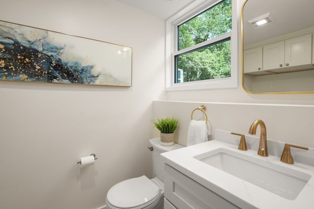 225 W Plain St, Wayland, MA 01778