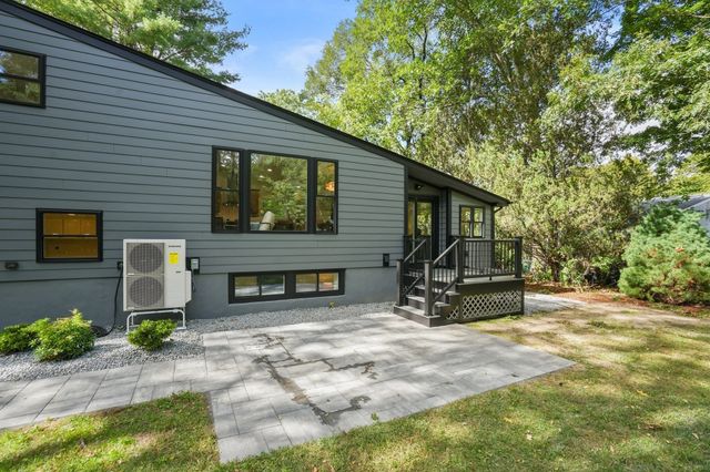 225 W Plain St, Wayland, MA 01778