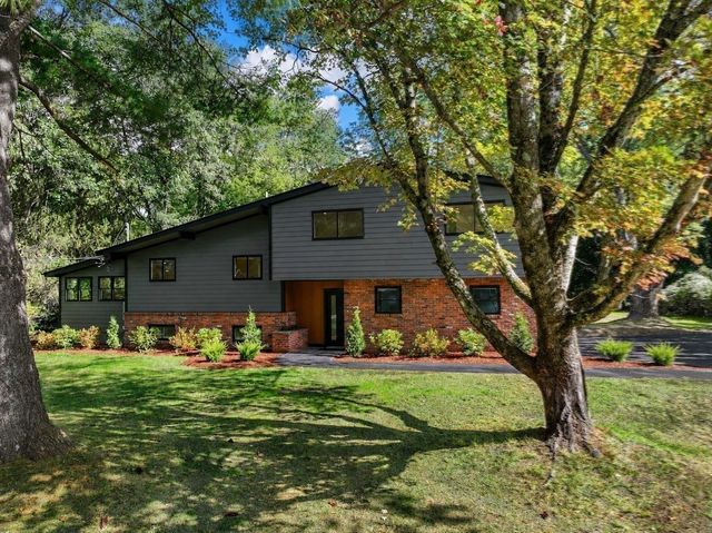 225 W Plain St, Wayland, MA 01778