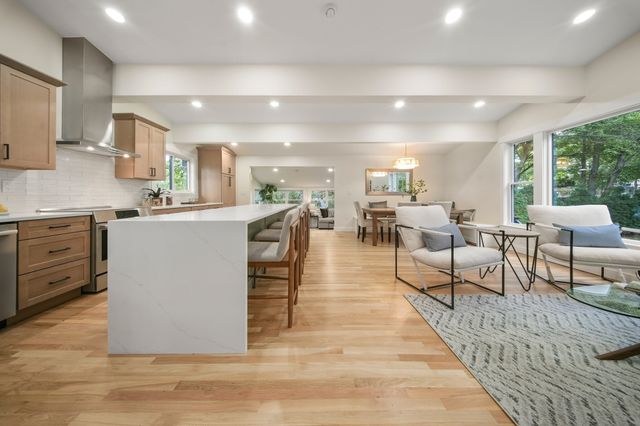 225 W Plain St, Wayland, MA 01778