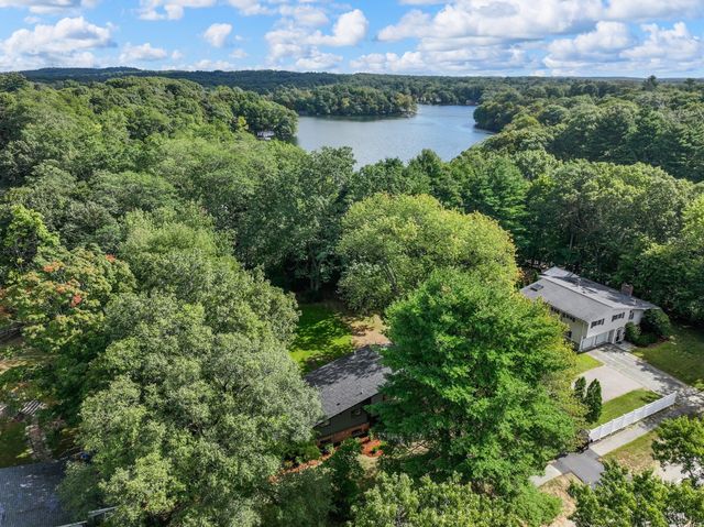 225 W Plain St, Wayland, MA 01778
