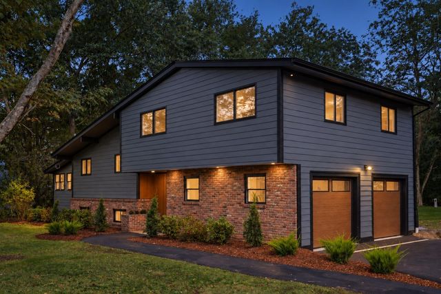 225 W Plain St, Wayland, MA 01778