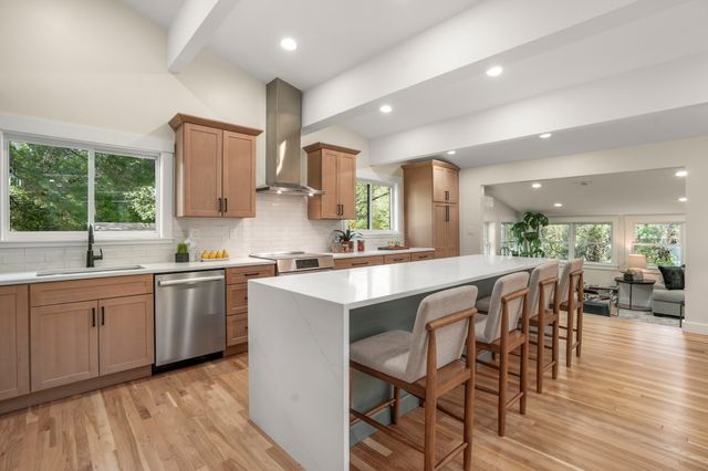 225 W Plain St, Wayland, MA 01778