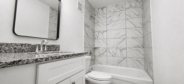 4404 Bellfort Ave 8, Houston, TX 77051