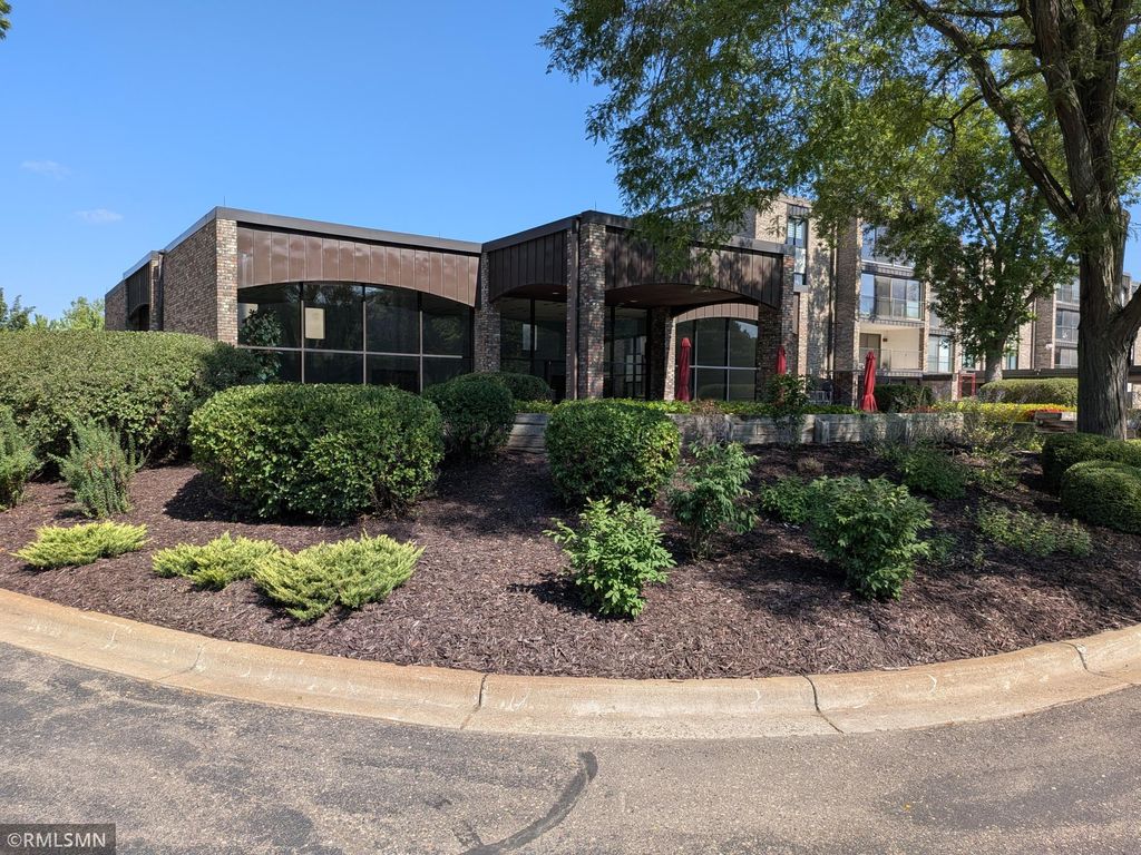 1077 Sibley Memorial Highway 506, Lilydale, MN 55118 — photo 2
