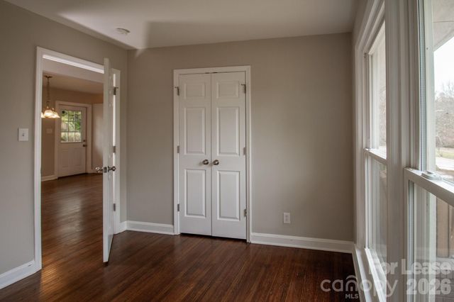 4021 Crestridge Drive, Charlotte, NC 28217