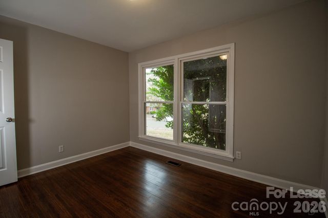 4021 Crestridge Drive, Charlotte, NC 28217