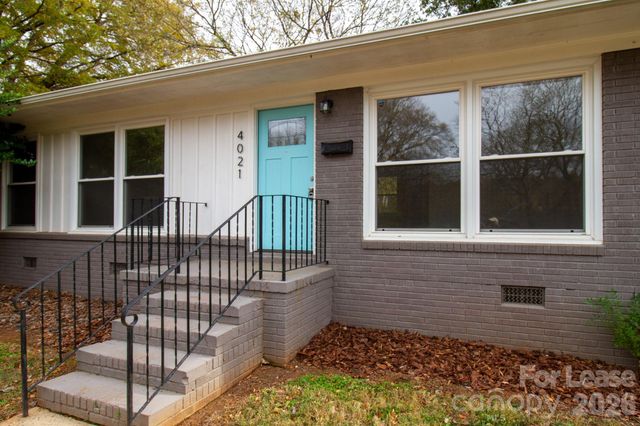 4021 Crestridge Drive, Charlotte, NC 28217